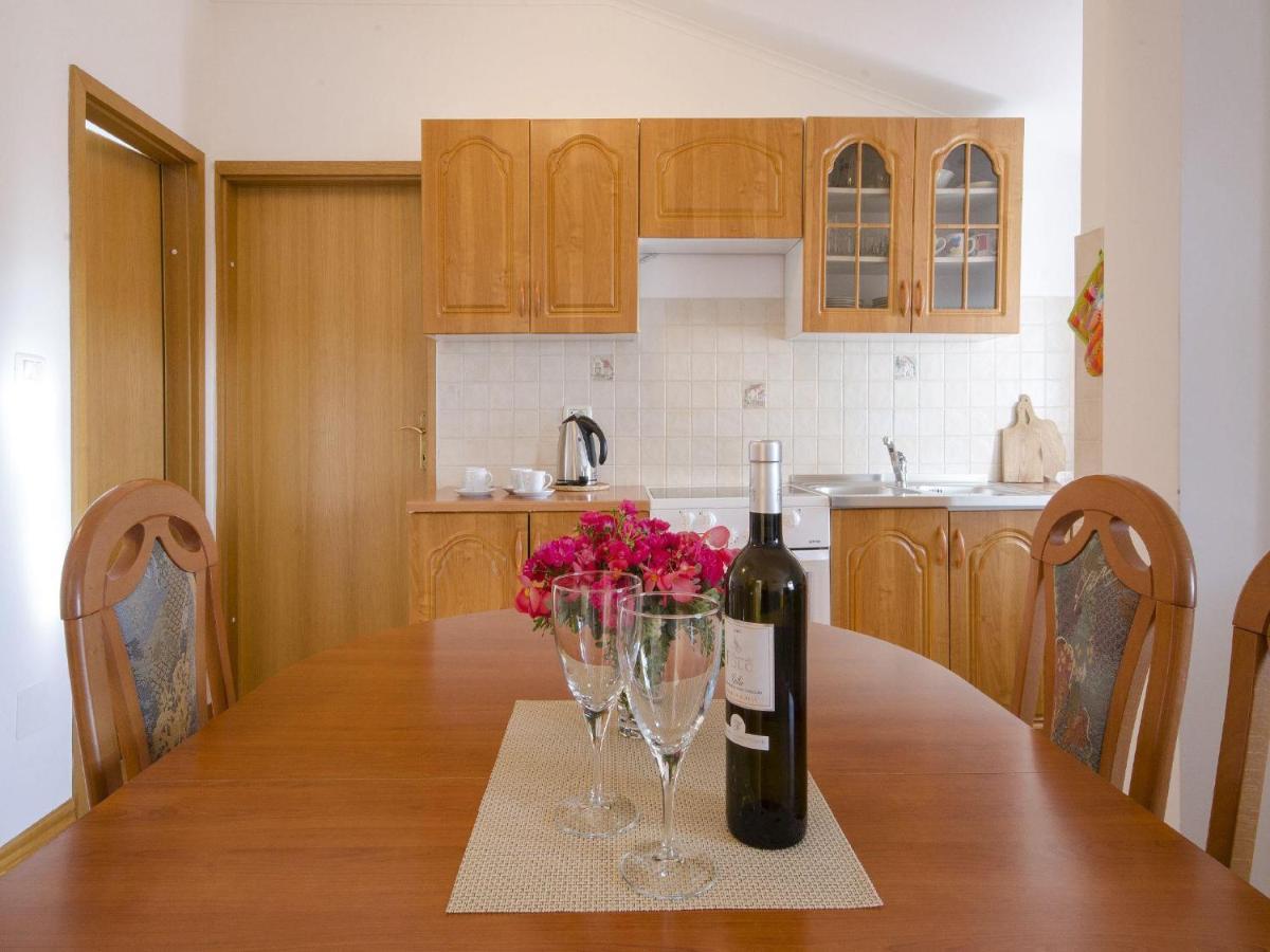 Apartments Patricija โรวีน ภายนอก รูปภาพ