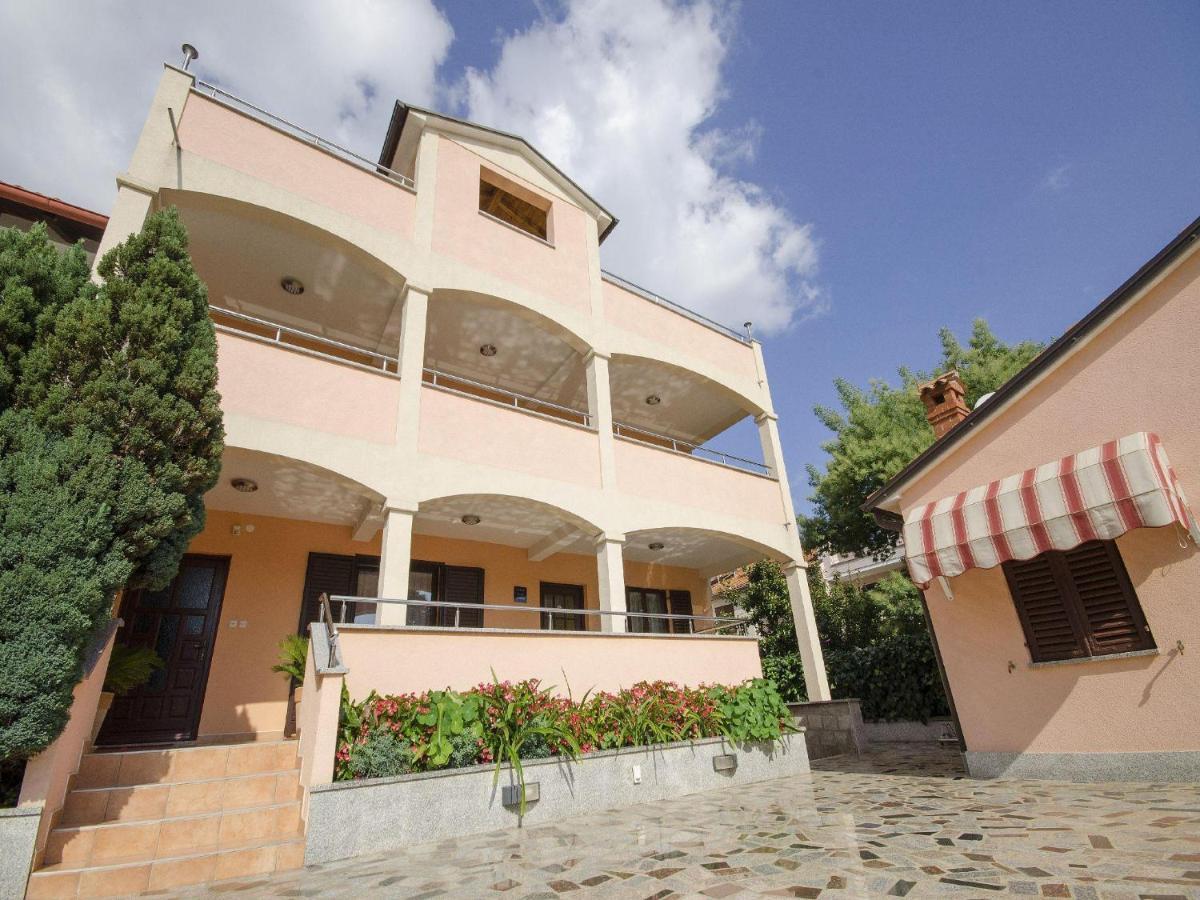 Apartments Patricija โรวีน ภายนอก รูปภาพ